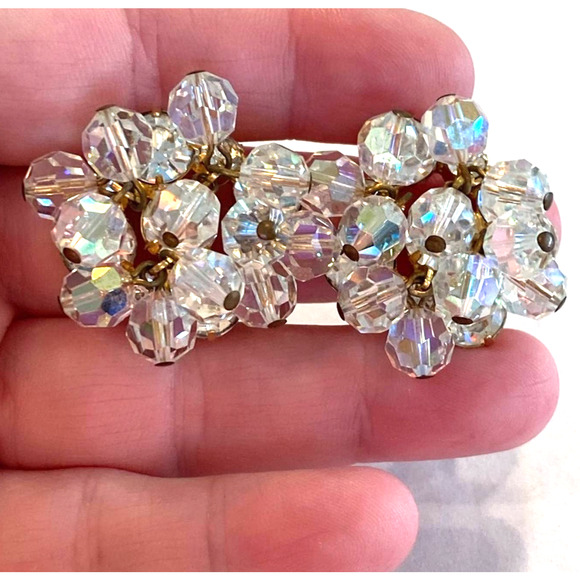 Vintage clip on earrings clear crystal clusters dangles movement retro bling - Picture 4 of 4